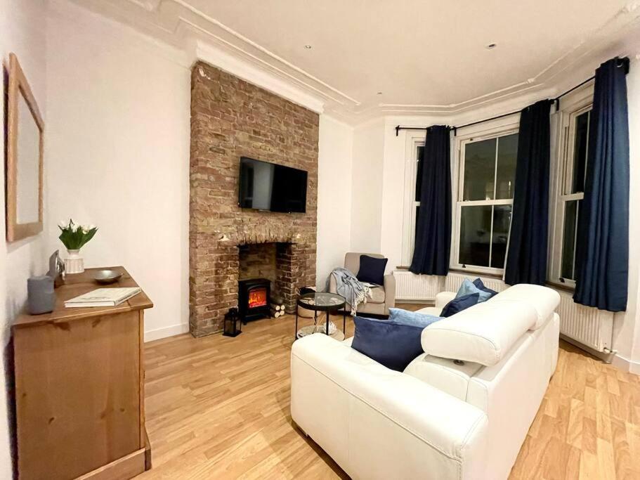 Apartment 1 Bdr Flat- Harry Potter Themed