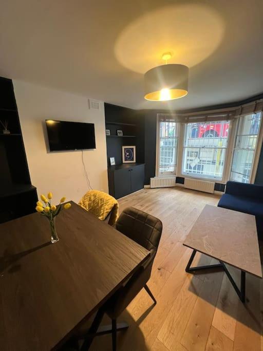 Apartment Star Kilburn Park Oasis London