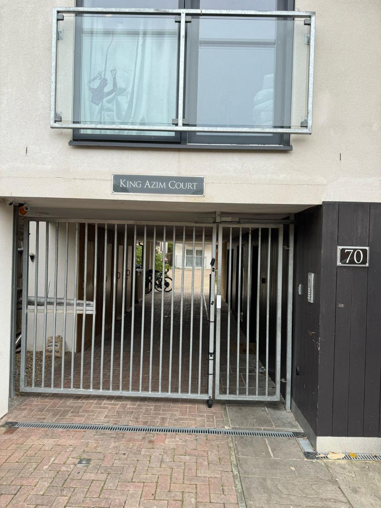Appartement King Azim Court Londen