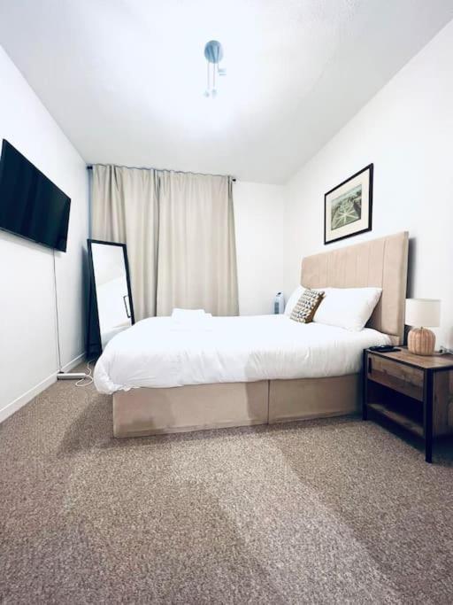Modern Flat In Apartamento *
