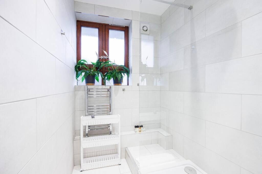 Kings Cross Apartment London