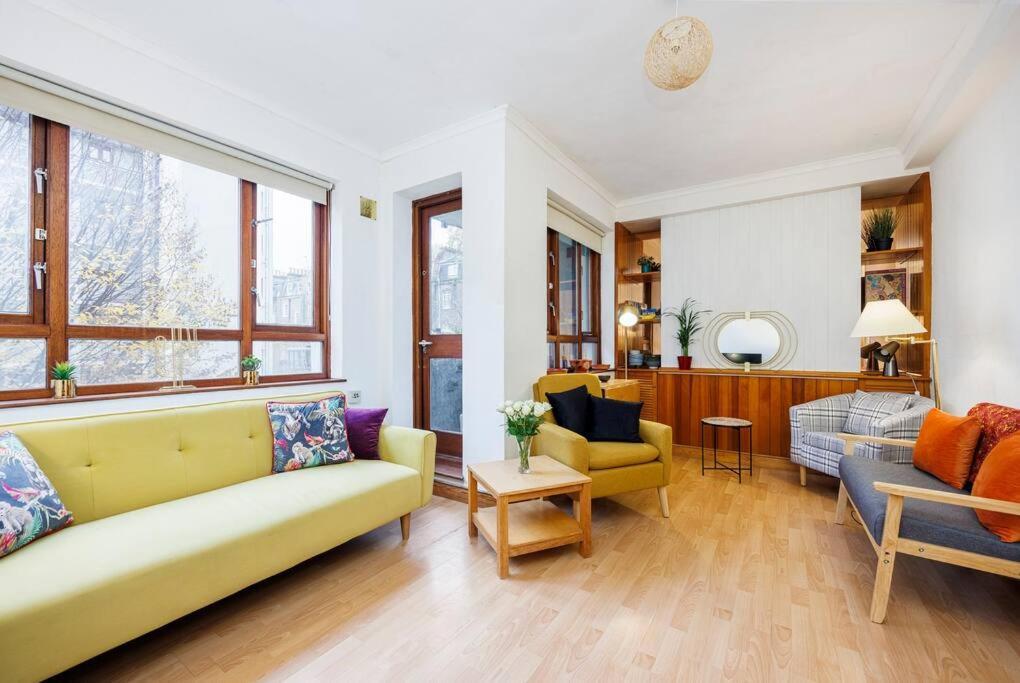 Kings Cross Apartment *
