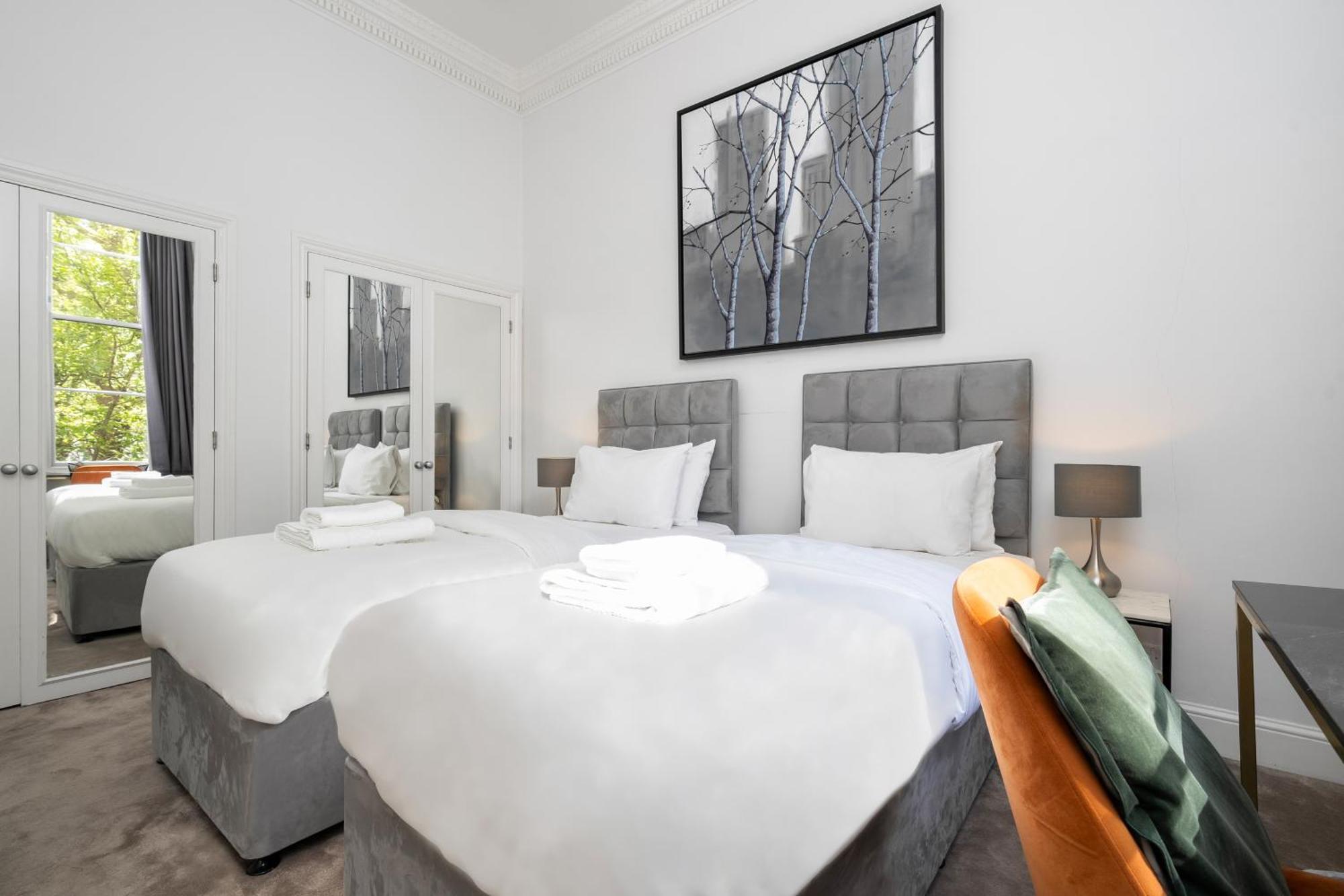 3 Sloane Gardens 2*