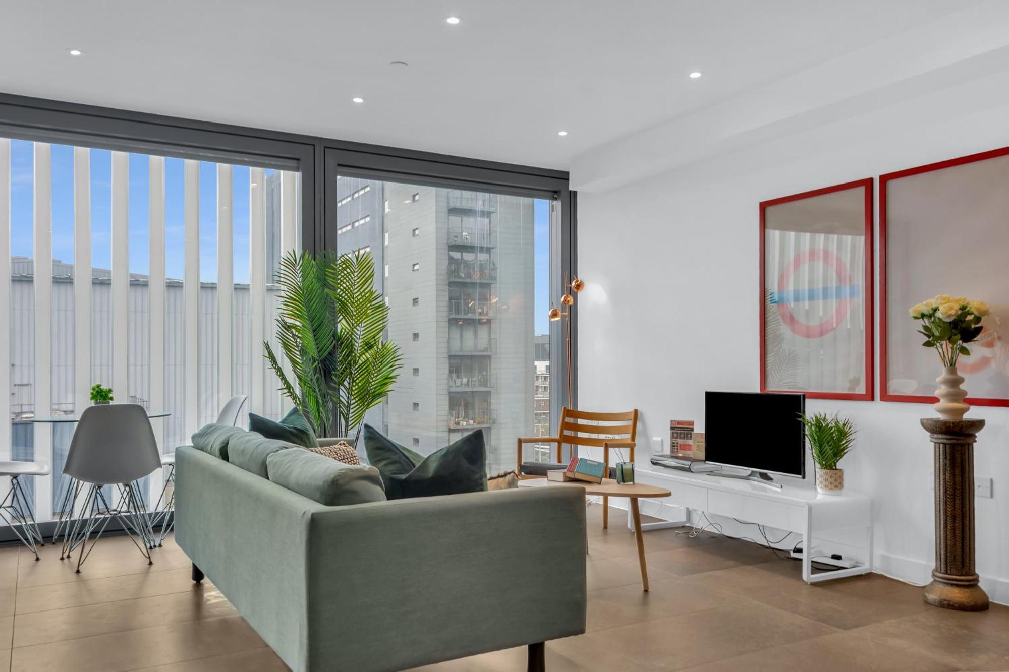 Mysquare Premium One Bedroom Road Basin Apartment *