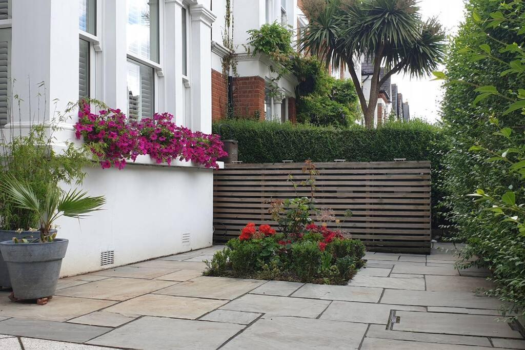 Highgate Maisonette With Roof Terrace London
