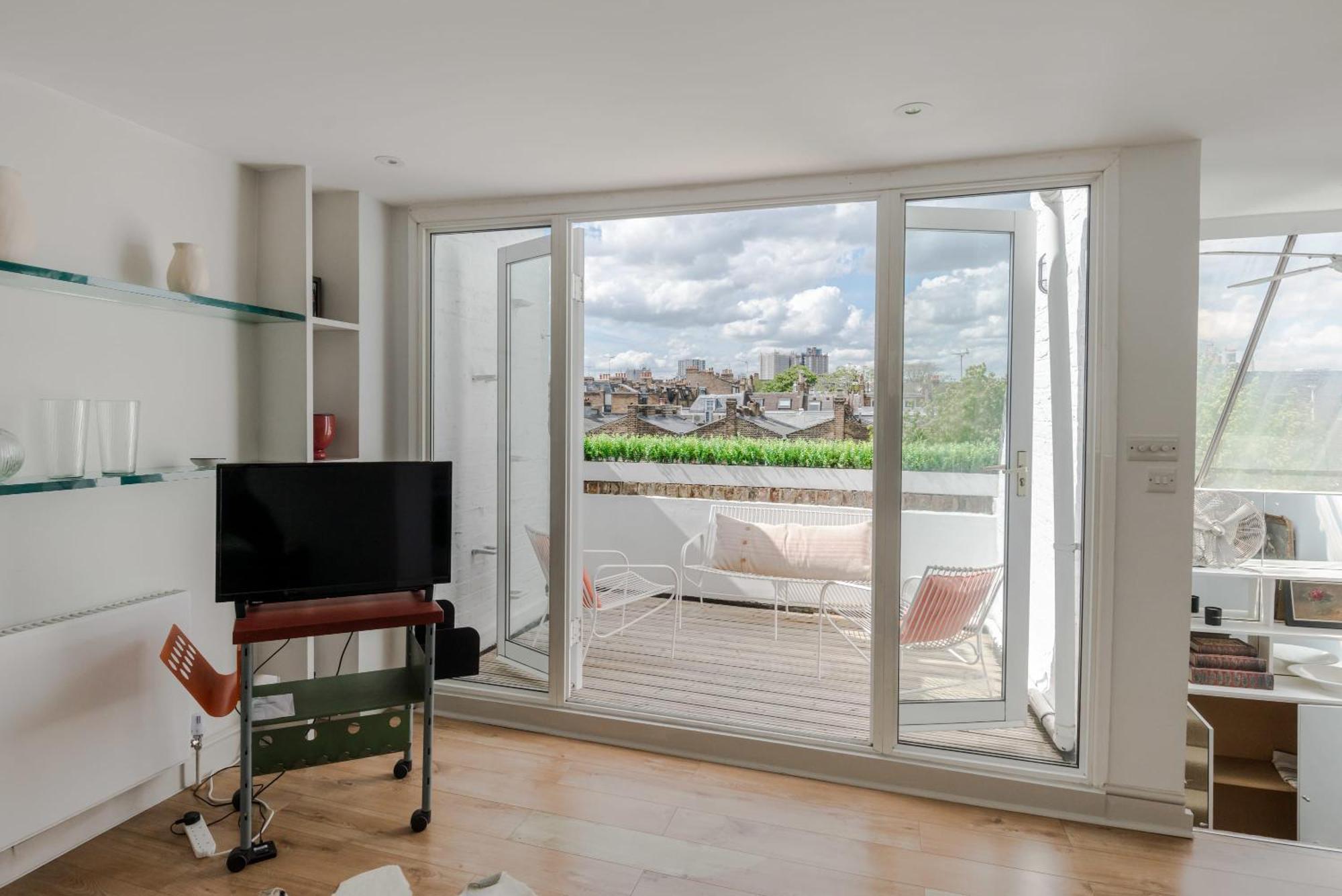 Apartment Light-filled Primrose Hill Rooftop Retreat London