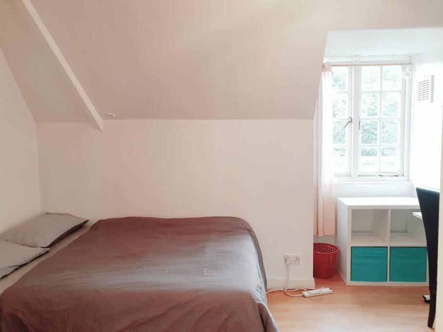 3 Bed Kings Cross Apartment London