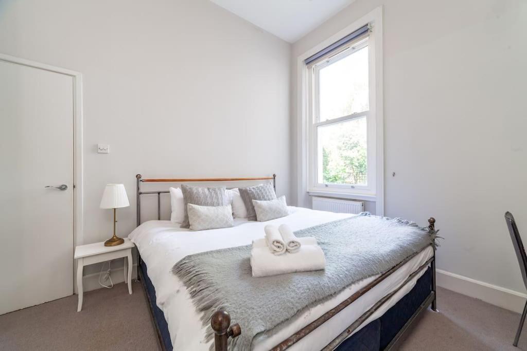 Apartment Prime Location - Stylish In Barons Court