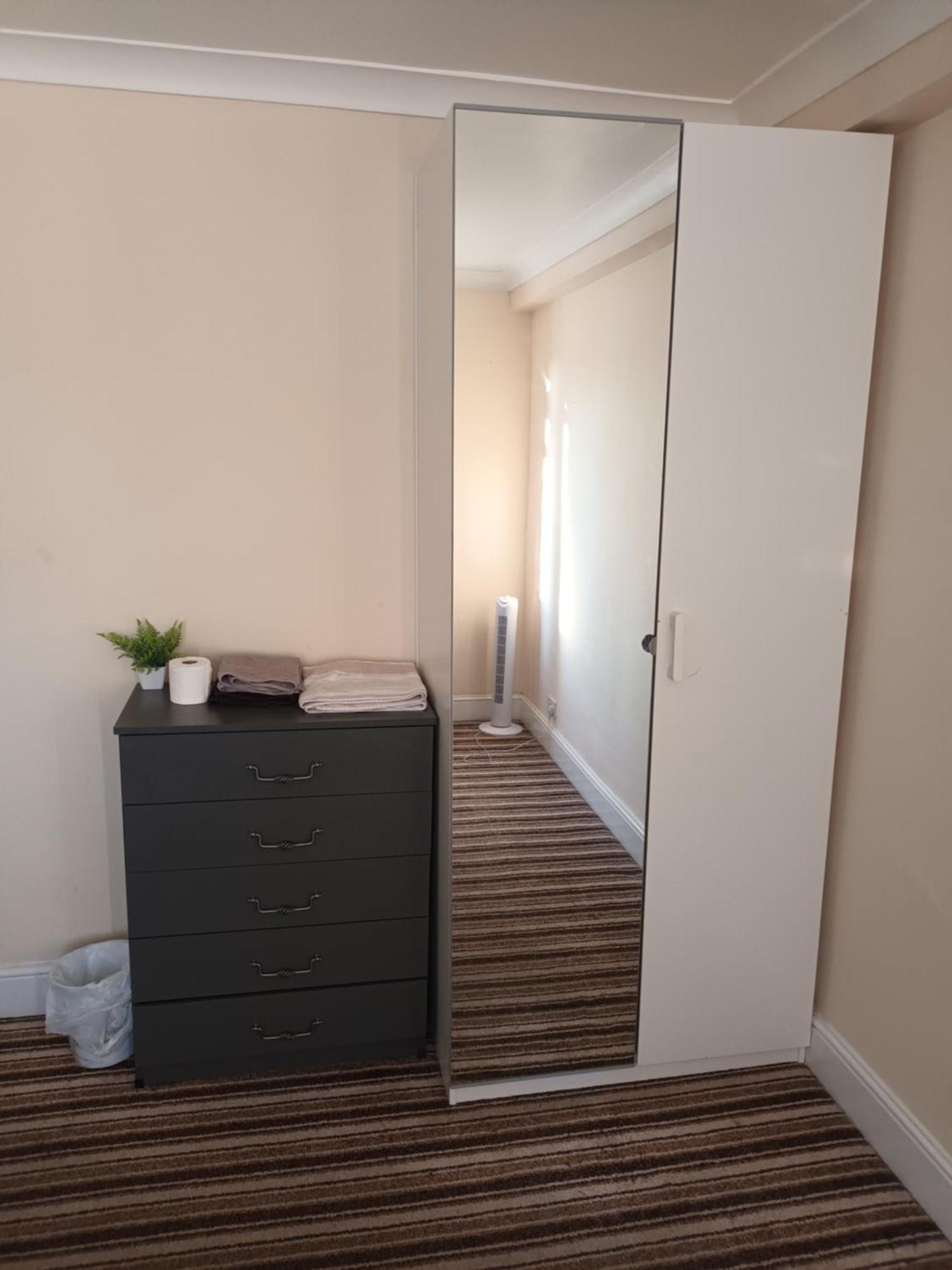 Guest house Ansell Road London