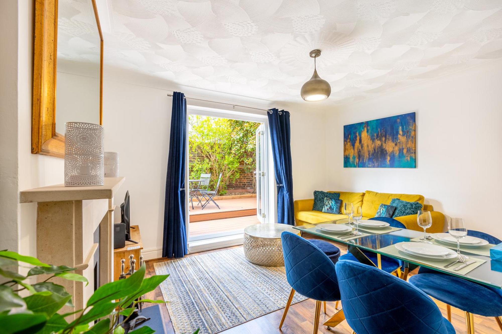 Apartment Renovated 2-storey 2br Wgarden Near Angel St