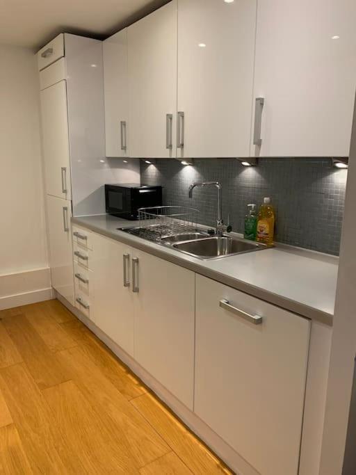 2 Bed Apt, Hoxton, Canal Views Appartement *