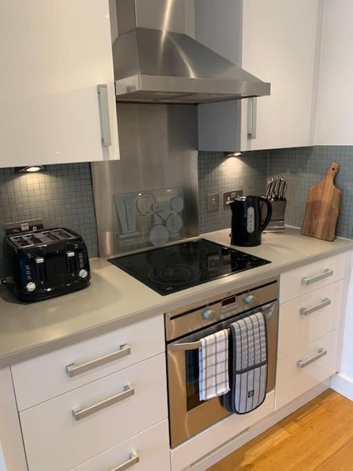 2 Bed Apt, Hoxton, Canal Views Appartement *
