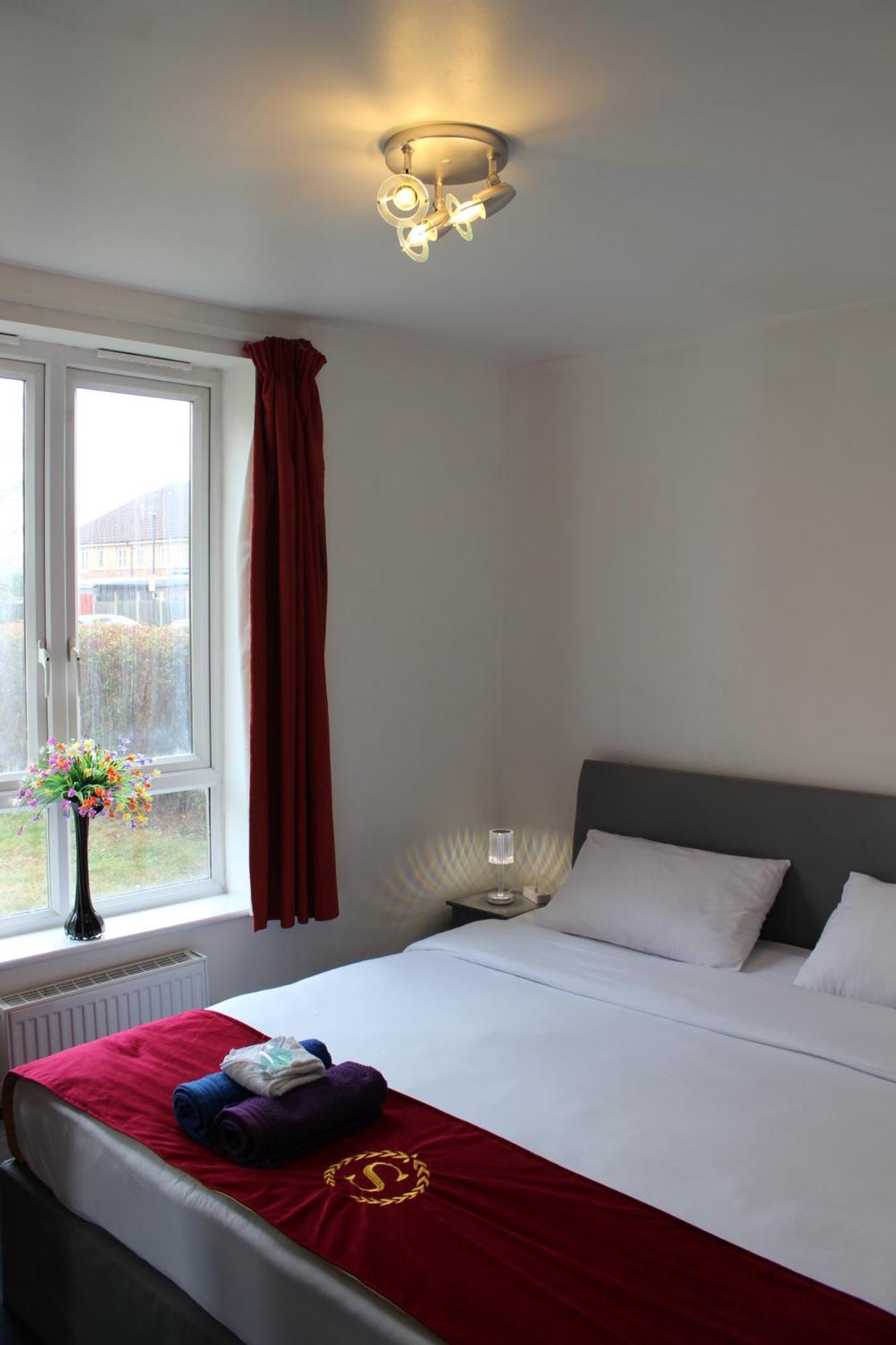 Apartment: 2-bed Oasis With Rapid Transit Access Apartment London