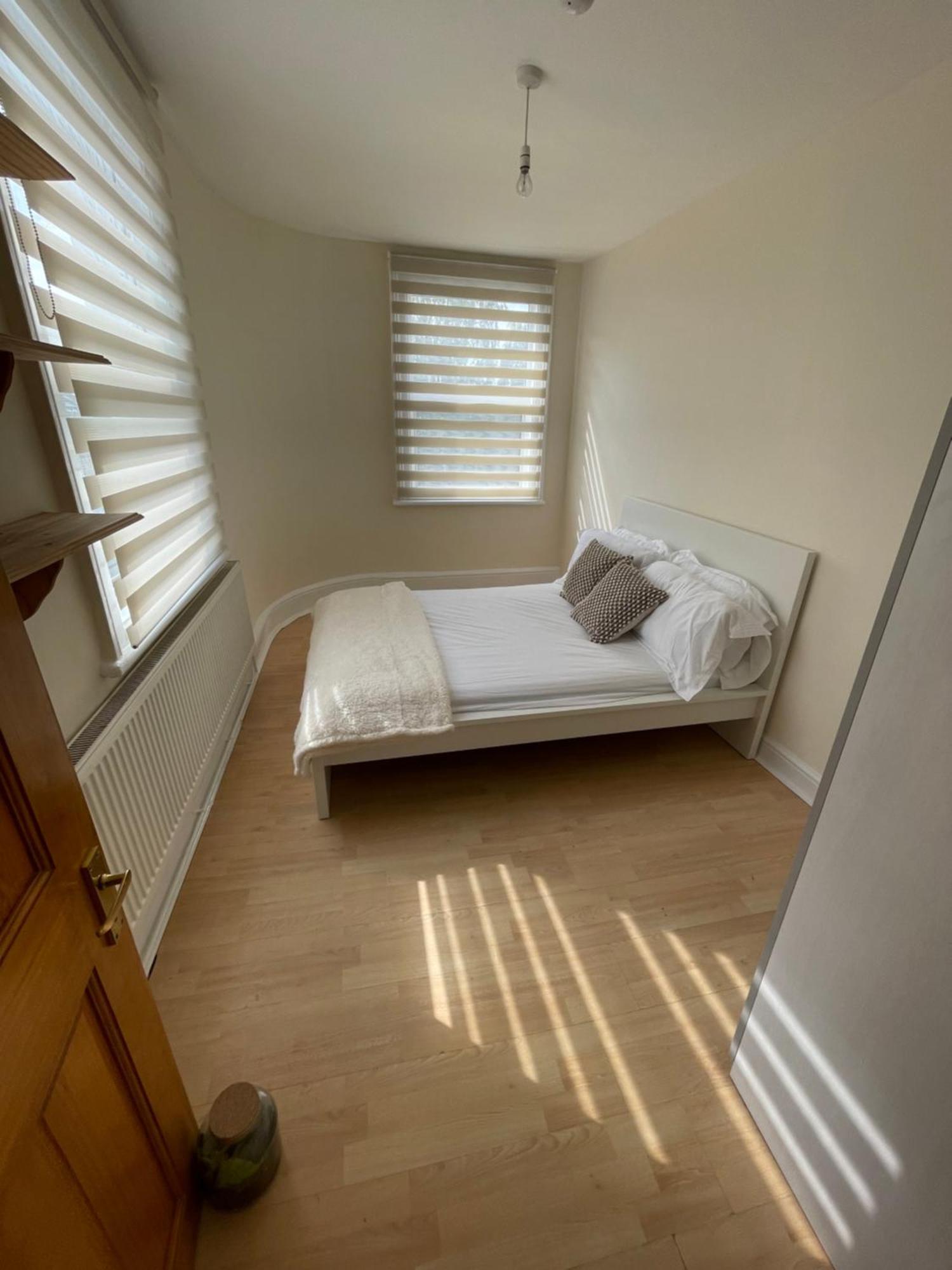 Vakantiehuis Entire 3 Bedroom - Minutes To Emirates Stadium!