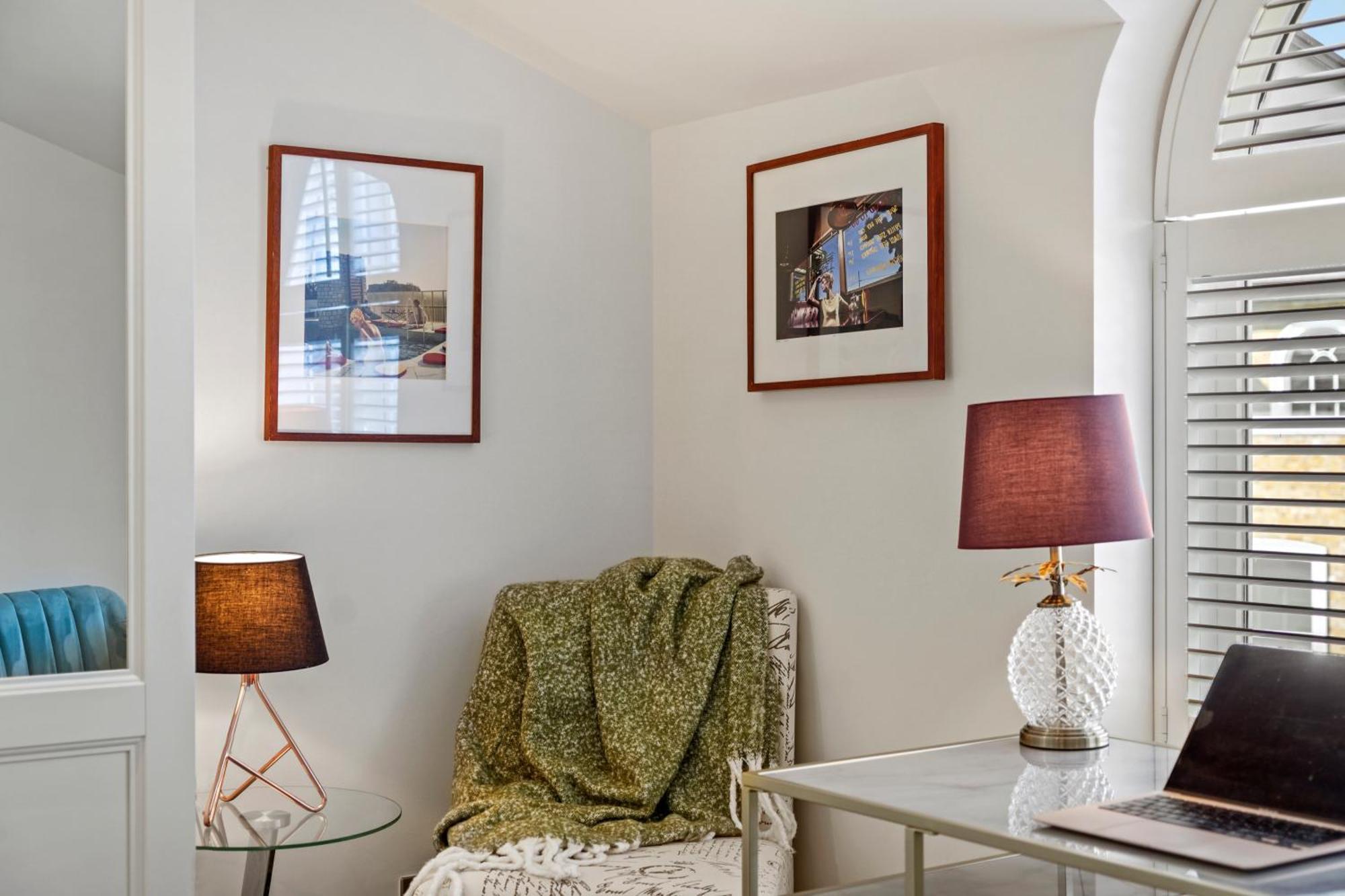 3 Bedroom Mews - Clapham Common - Free Private Parking - Sleeps 5 - Newly Refurbished - Sweetpea & Pillow Londres