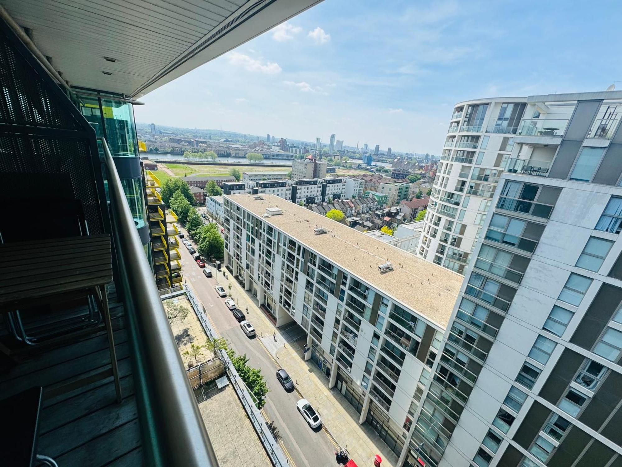 Modern 2bed 2bath Canary Wharf - Upto 5 Person Londen