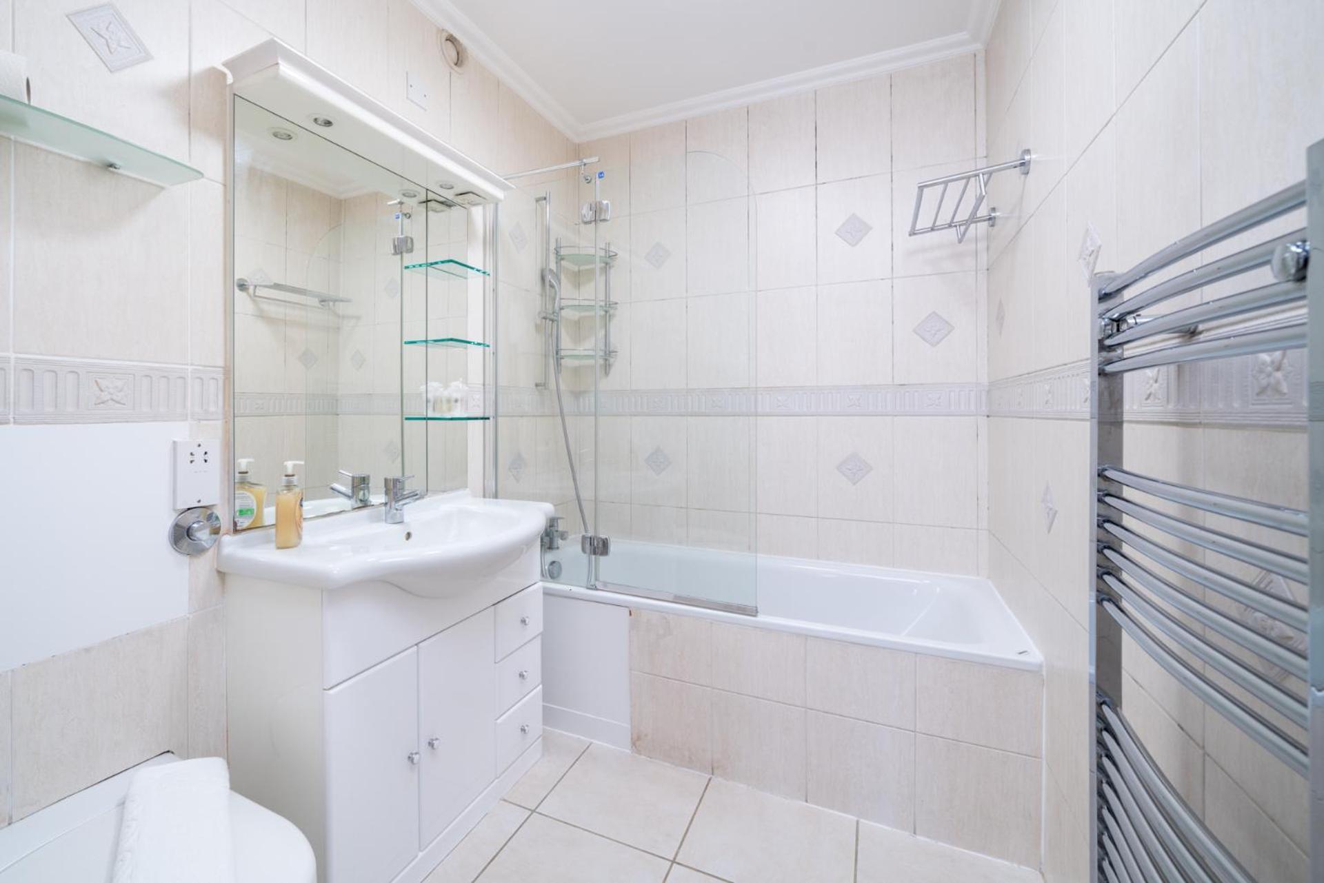 Apartment Luxury St Johns Wood 2-bed With 24hr Concierge
