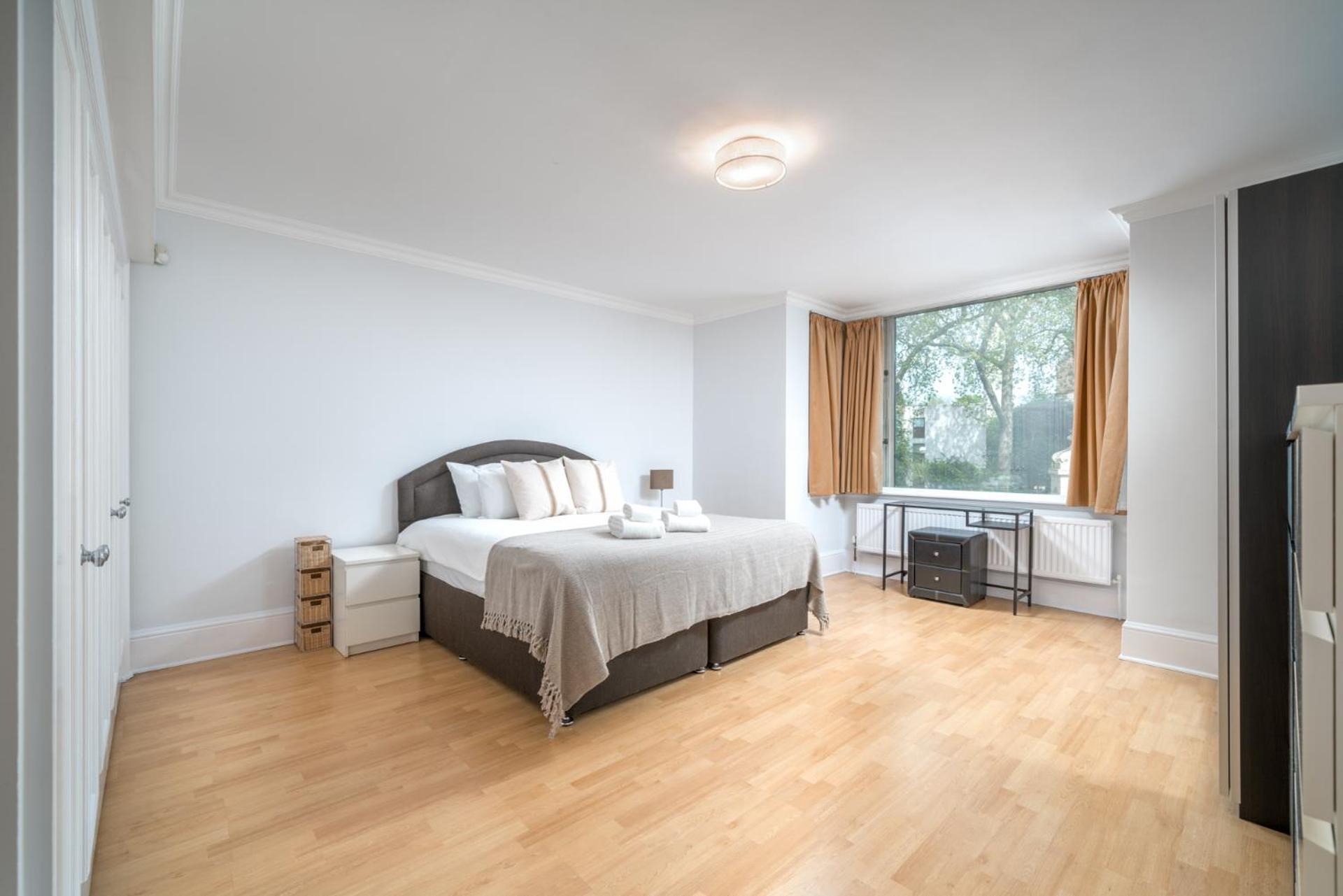 Apartment Luxury St Johns Wood 2-bed With 24hr Concierge *