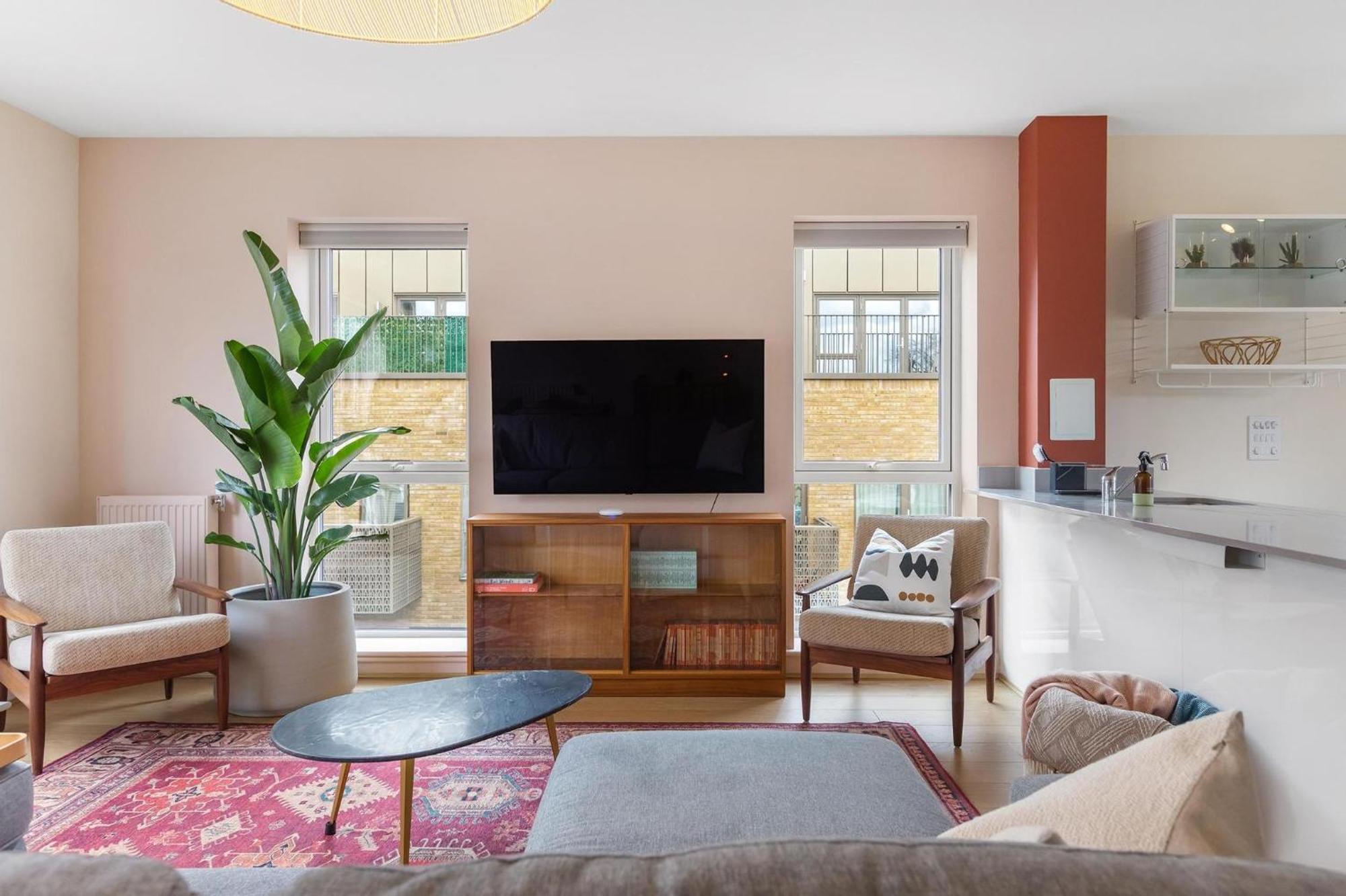 Designer 2bed 3bath Duplex - 20mins2central London! * London