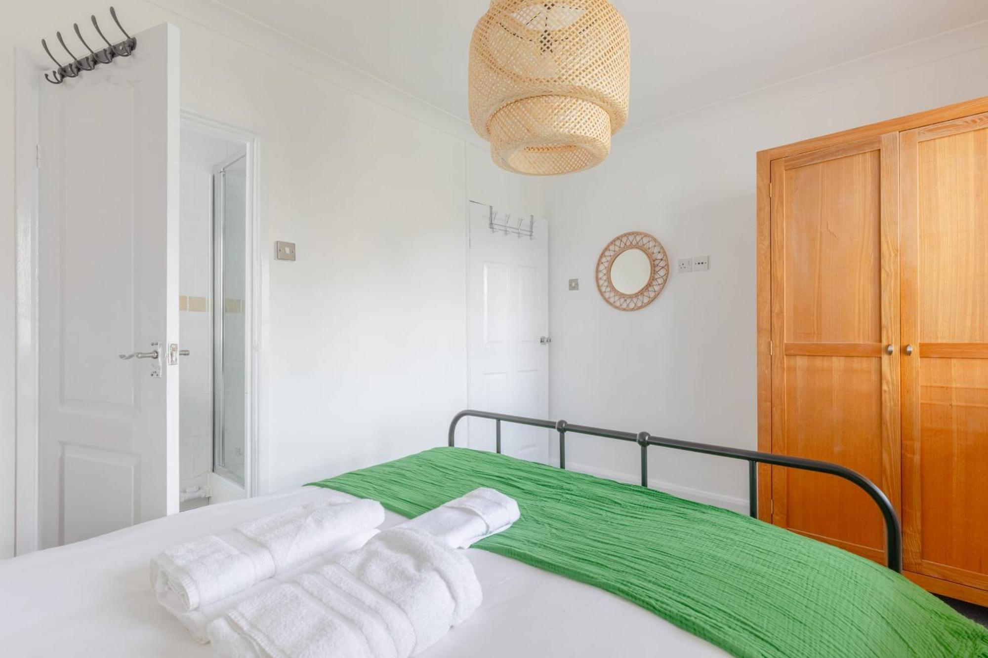 Spacious 3bd Flat Close To Tube - Fulham! Apartment