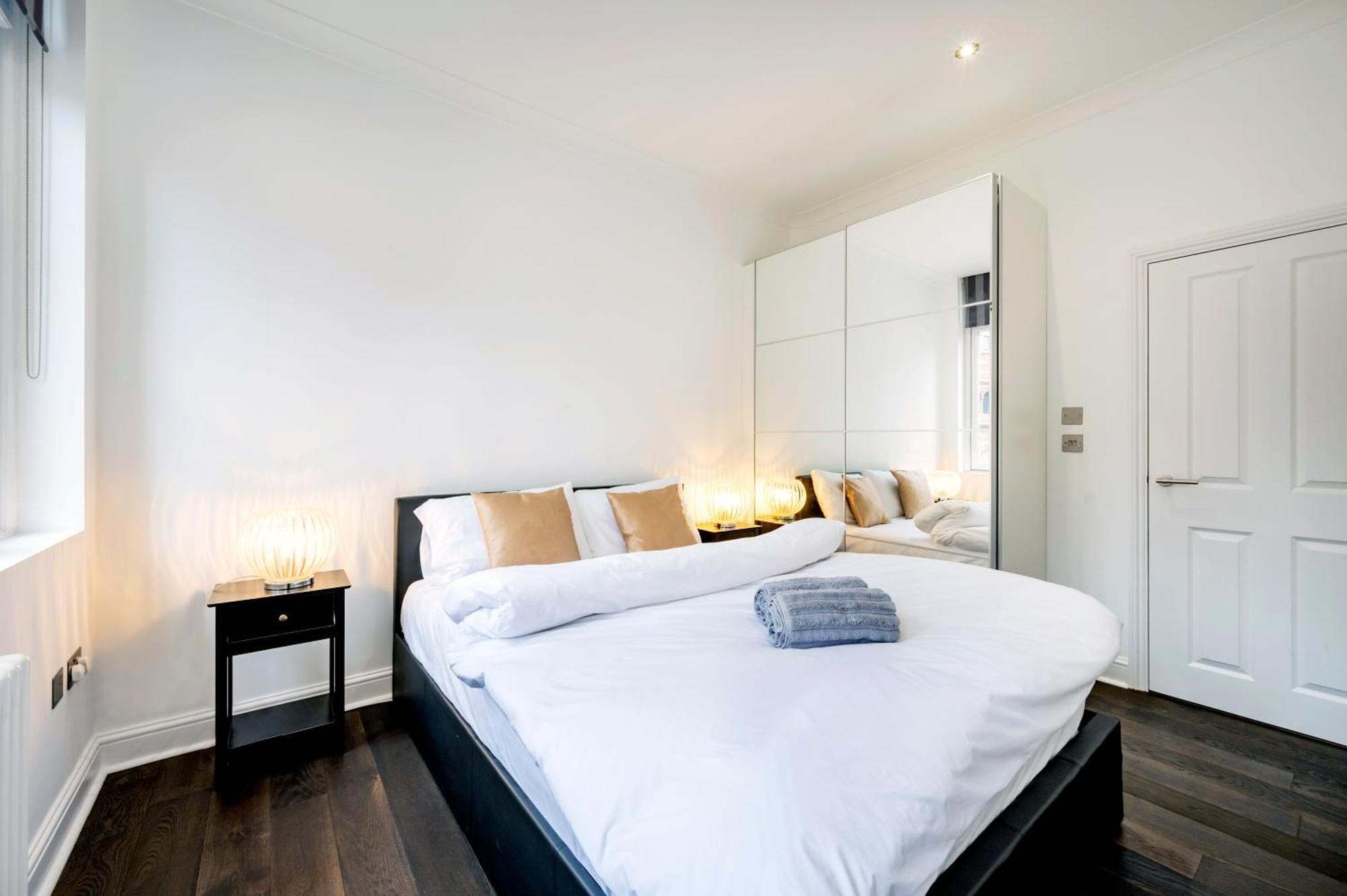 Appartement High End Two Bedroom Apartment, Covent Garden Londen