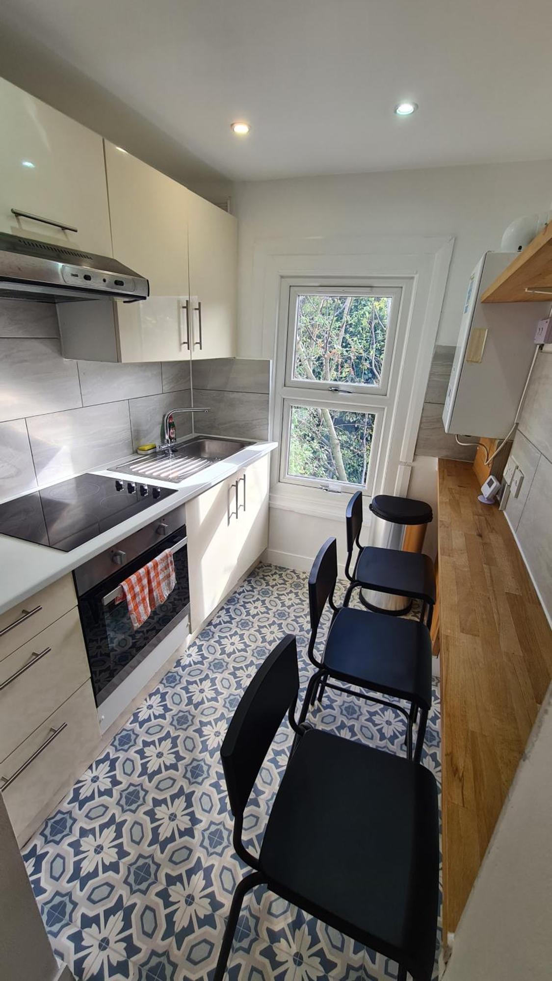 Appartement Beethoven St One Bedroom Flat - 3 Beds Up To 4 Adults *