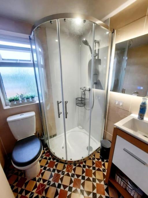 Alross Flat / Private Bathroom Appartement Londen