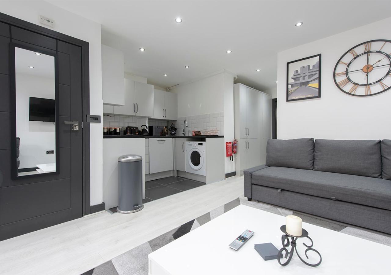 1 Bedroom Near Brick Lane Apartment *