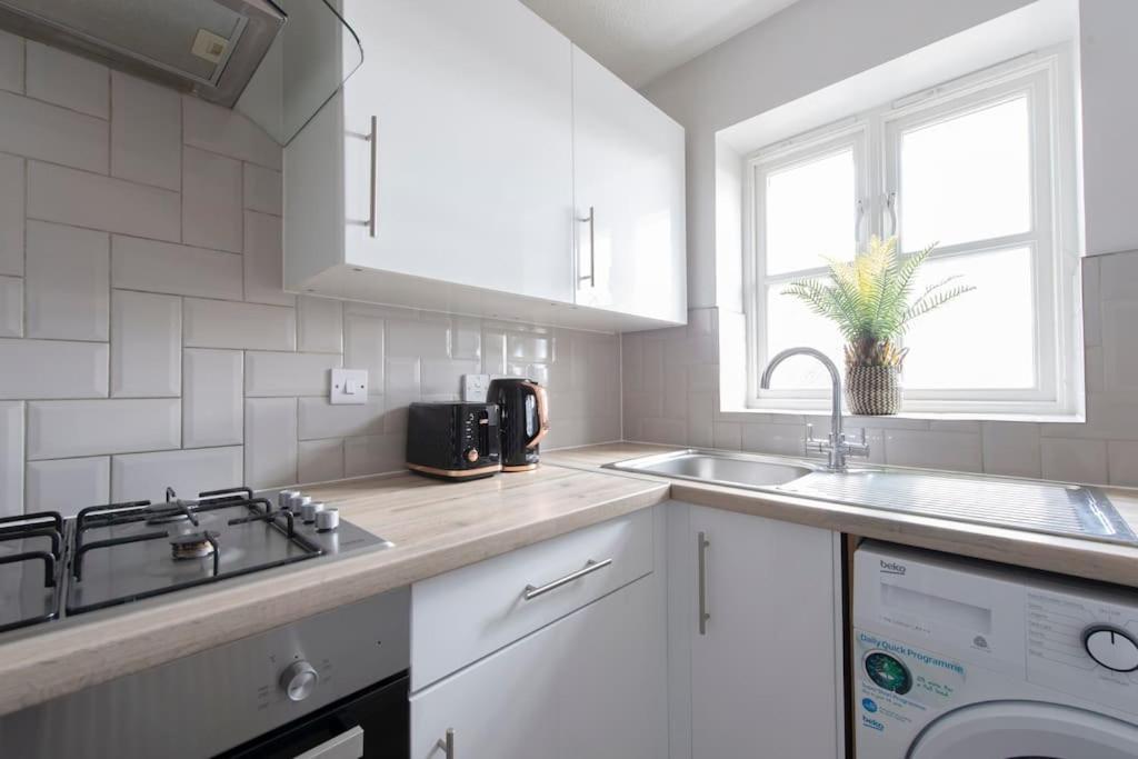 Apartamento Lovely 2 Bedroom With River & View Londres