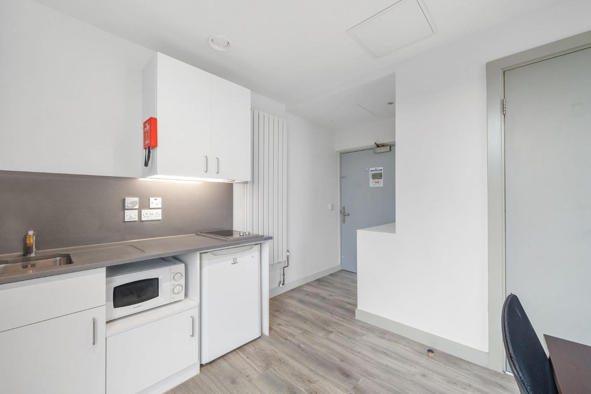 Studios, And Private Bedrooms With Shared Kitchen At Chapter Kings Cross In * Londres