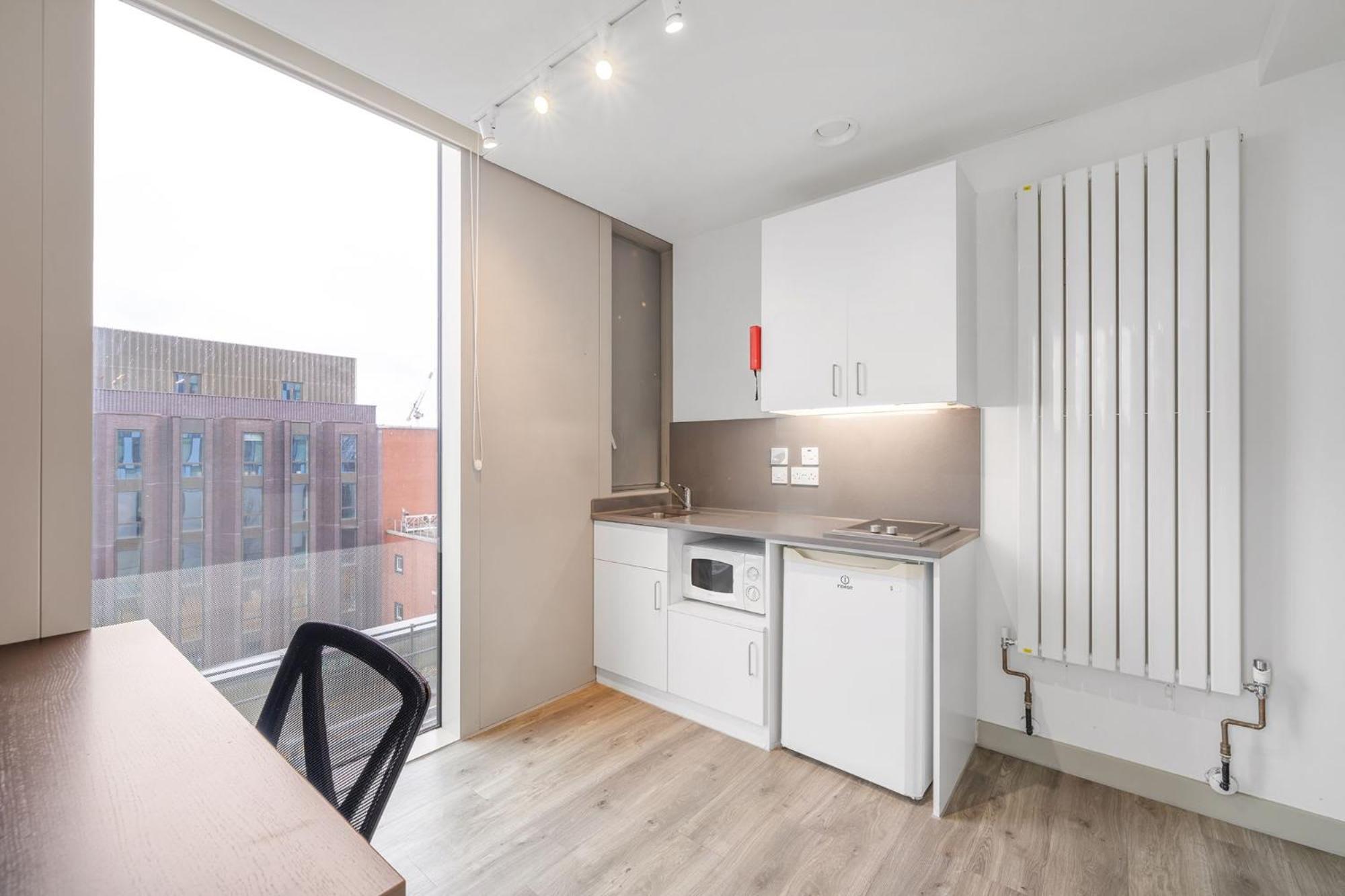 Studios, And Private Bedrooms With Shared Kitchen At Chapter Kings Cross In * Londres