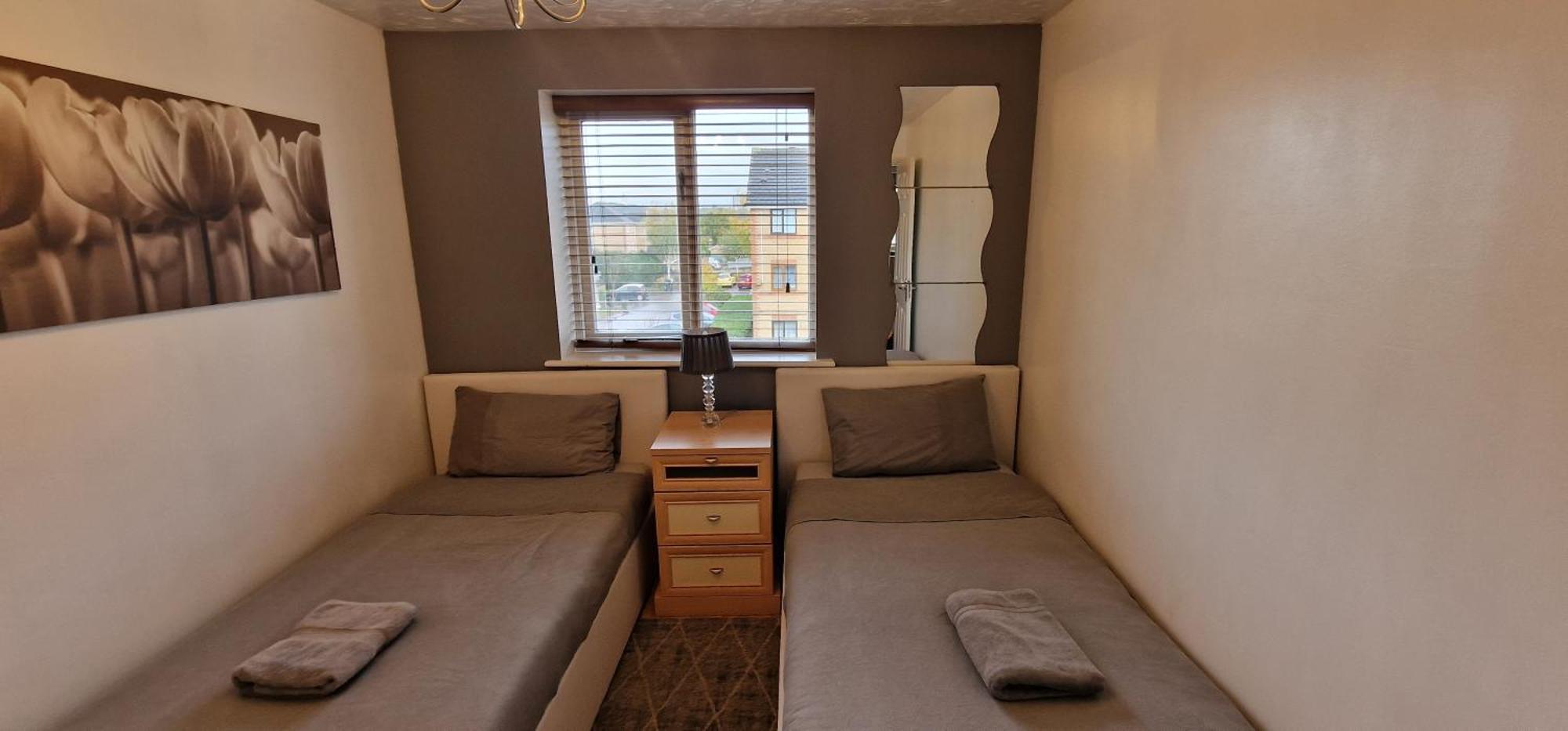 Apartment Modern 2 Bedroom *