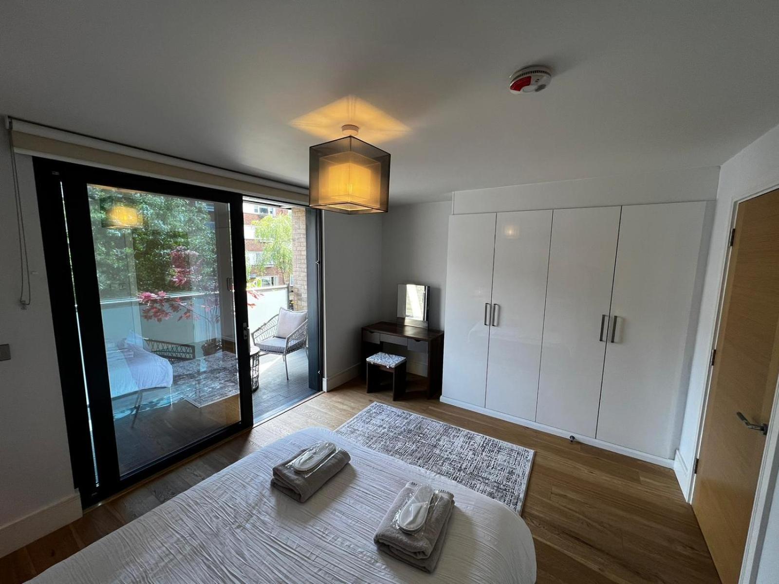 New! Charming Near Attractions *