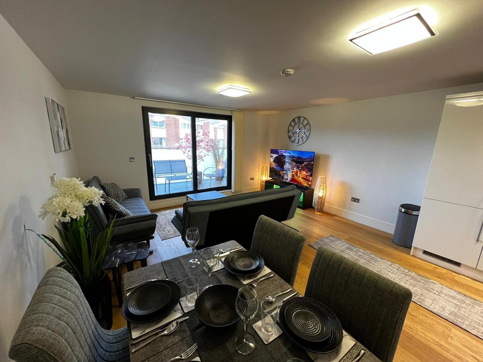 New! Charming Near Attractions Apartment *