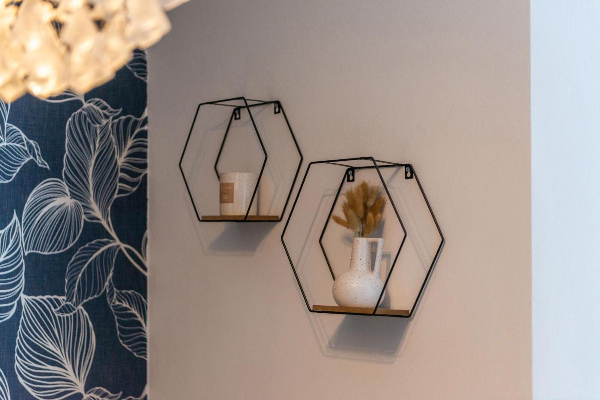 Stylish By Eye With A Small Garden * London
