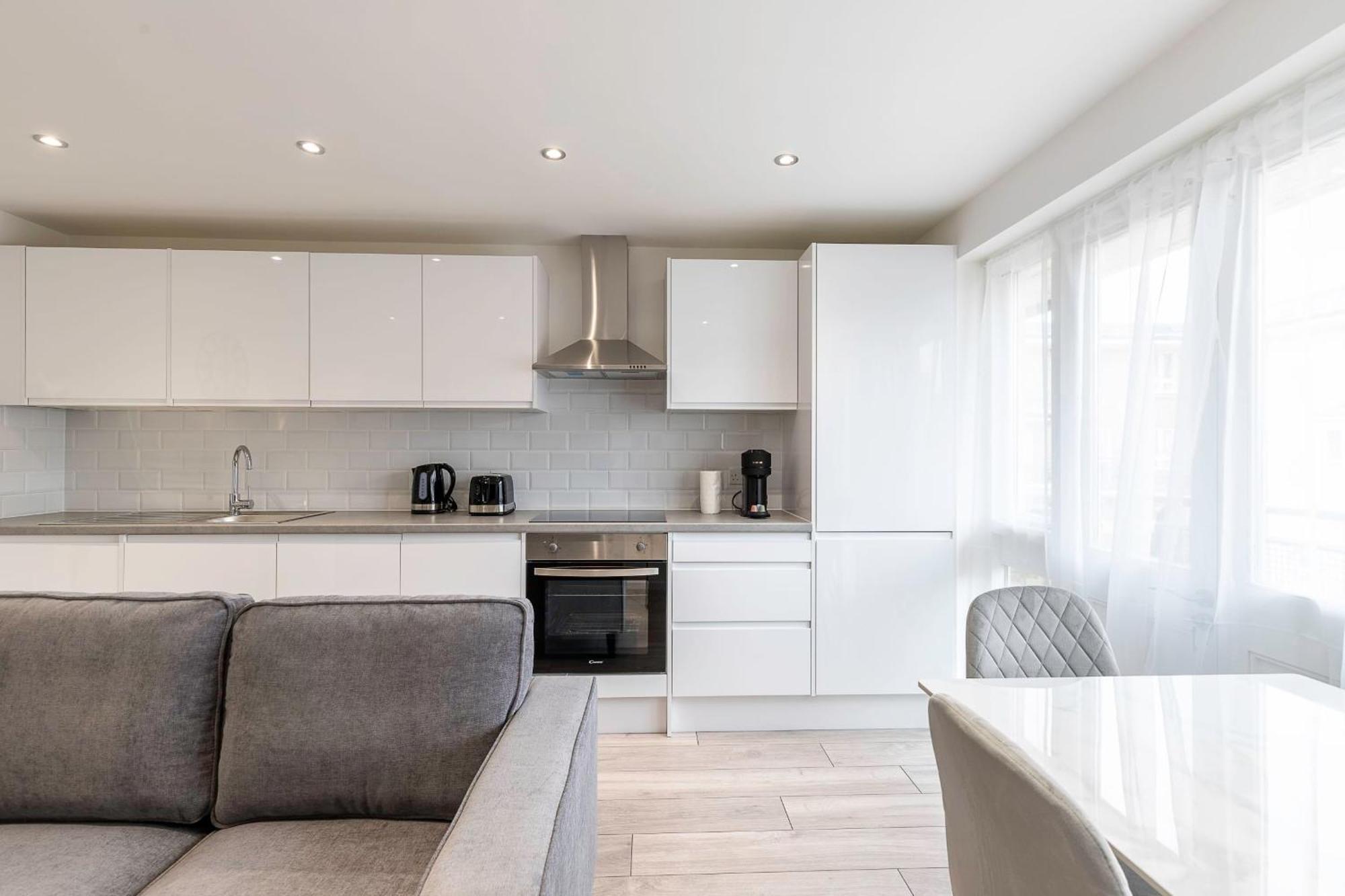 Finsbury Park Retreat Modern Comfort