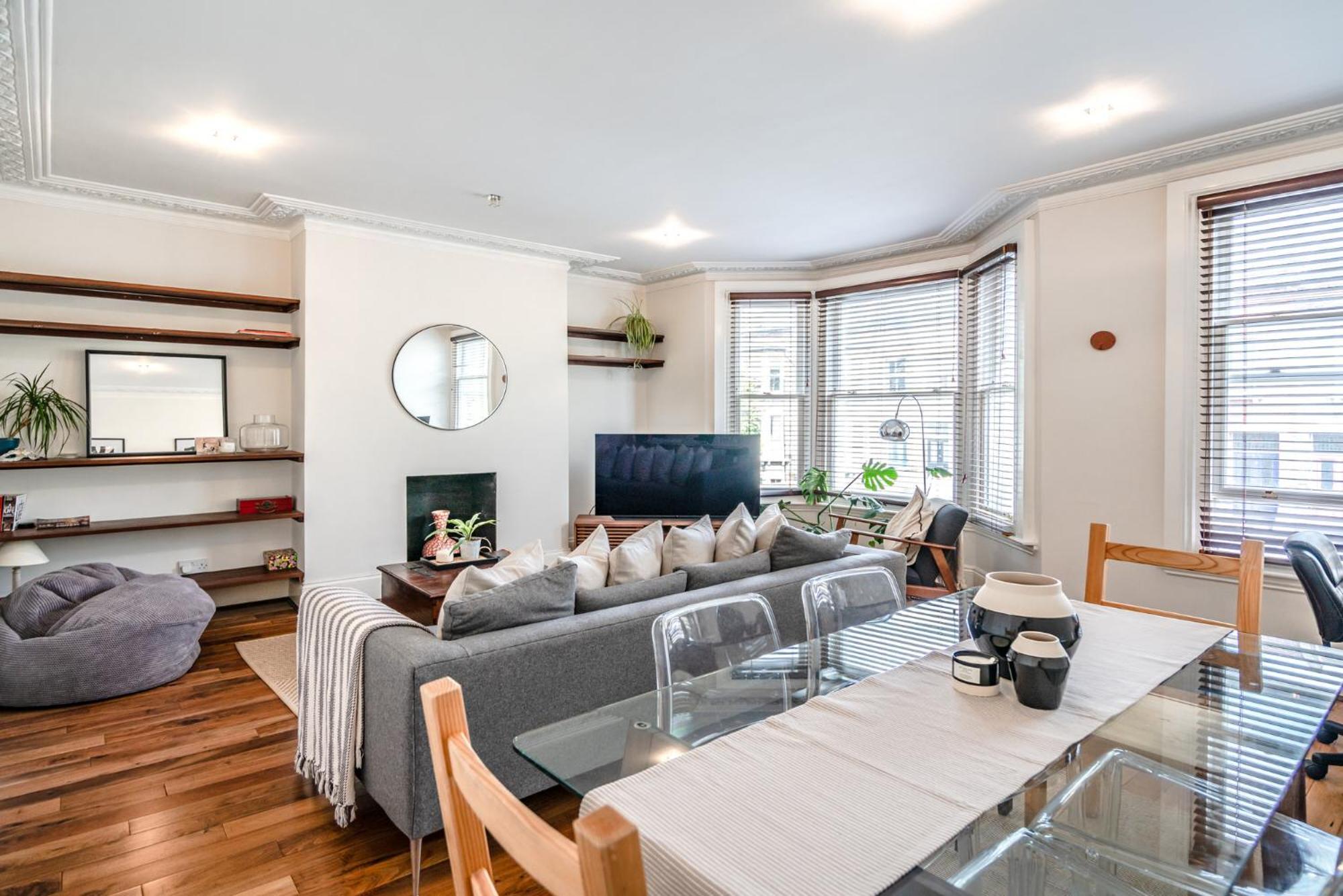 Apartment Be - The Hampstead Residences *