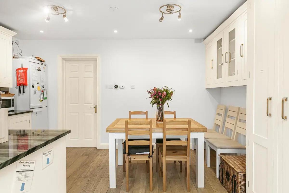 Richmond Oasis - Pass The Keys Holiday home *