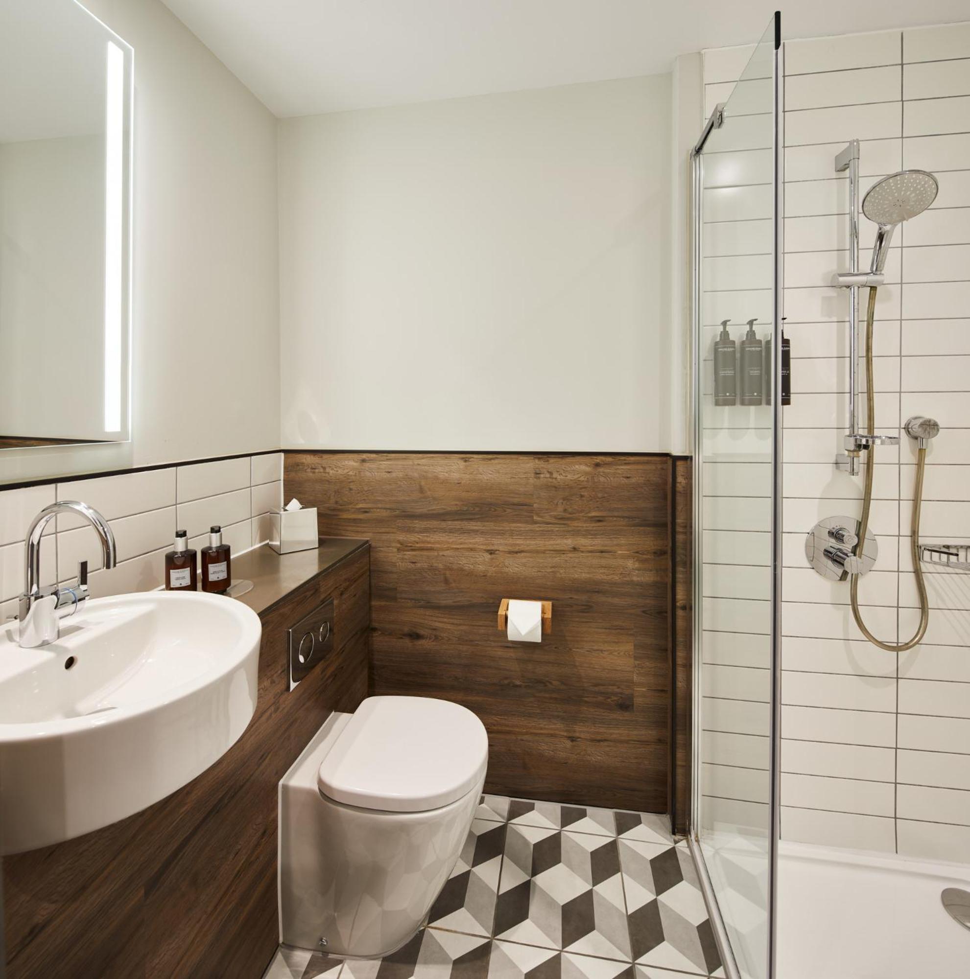 By Marriott Tower Bridge Hotel London