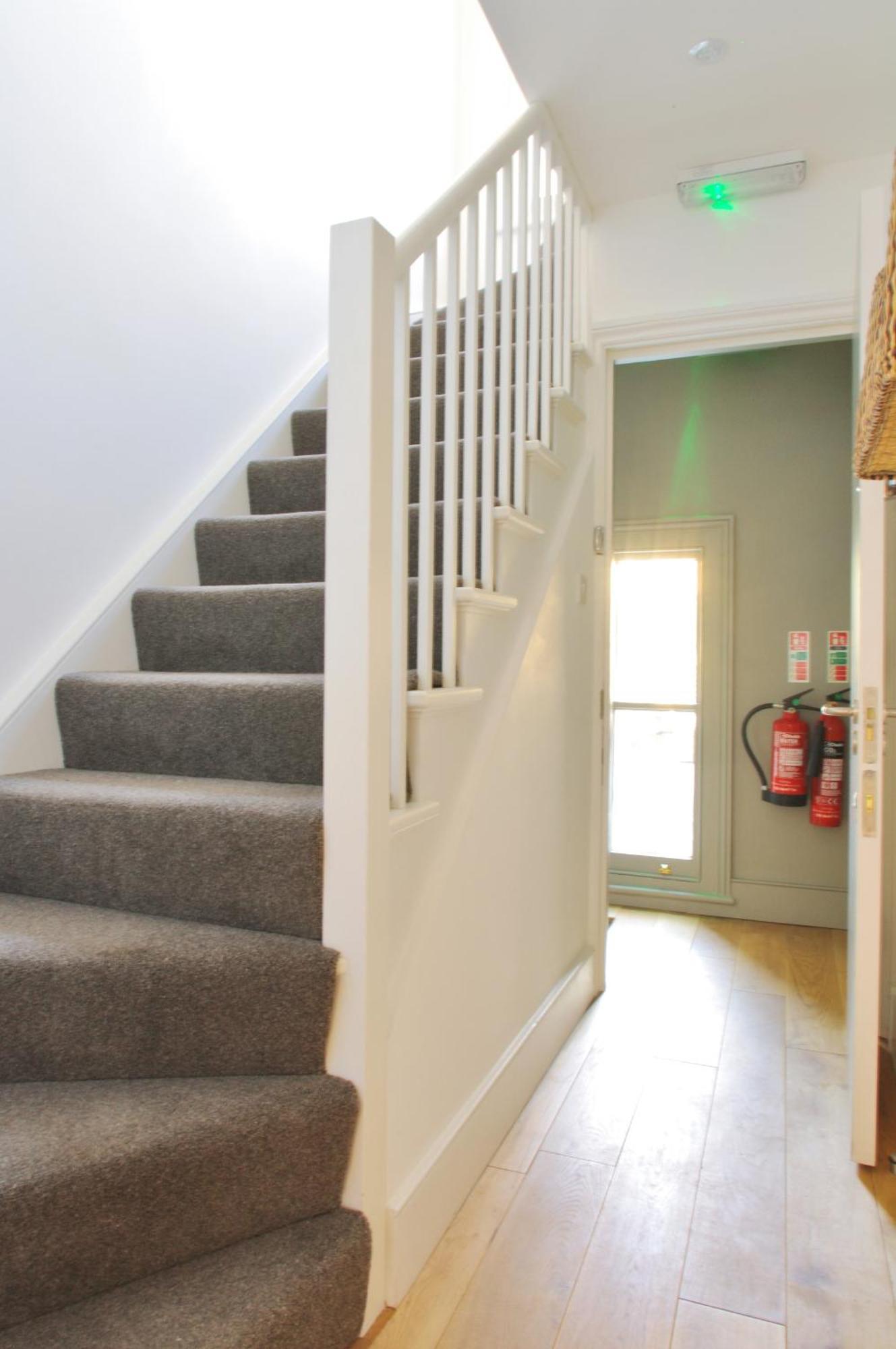 Clerkenwell Premium Deluxe