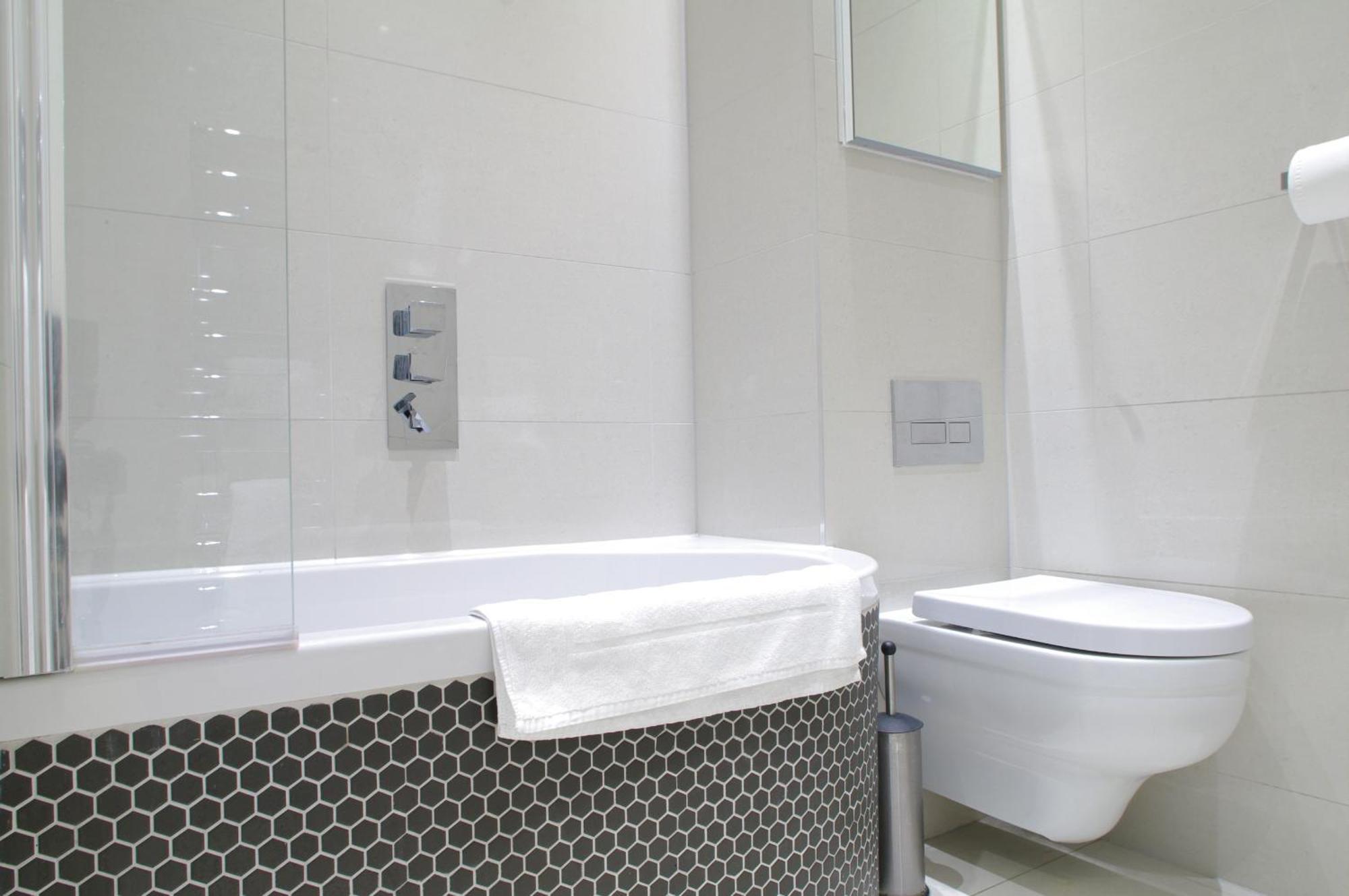 Covent Garden Superior Two Bedroom Aparment On * London