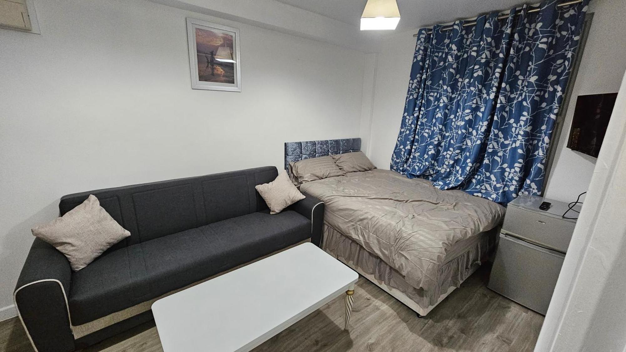 Apartment Luxury Leytonstone Flat *