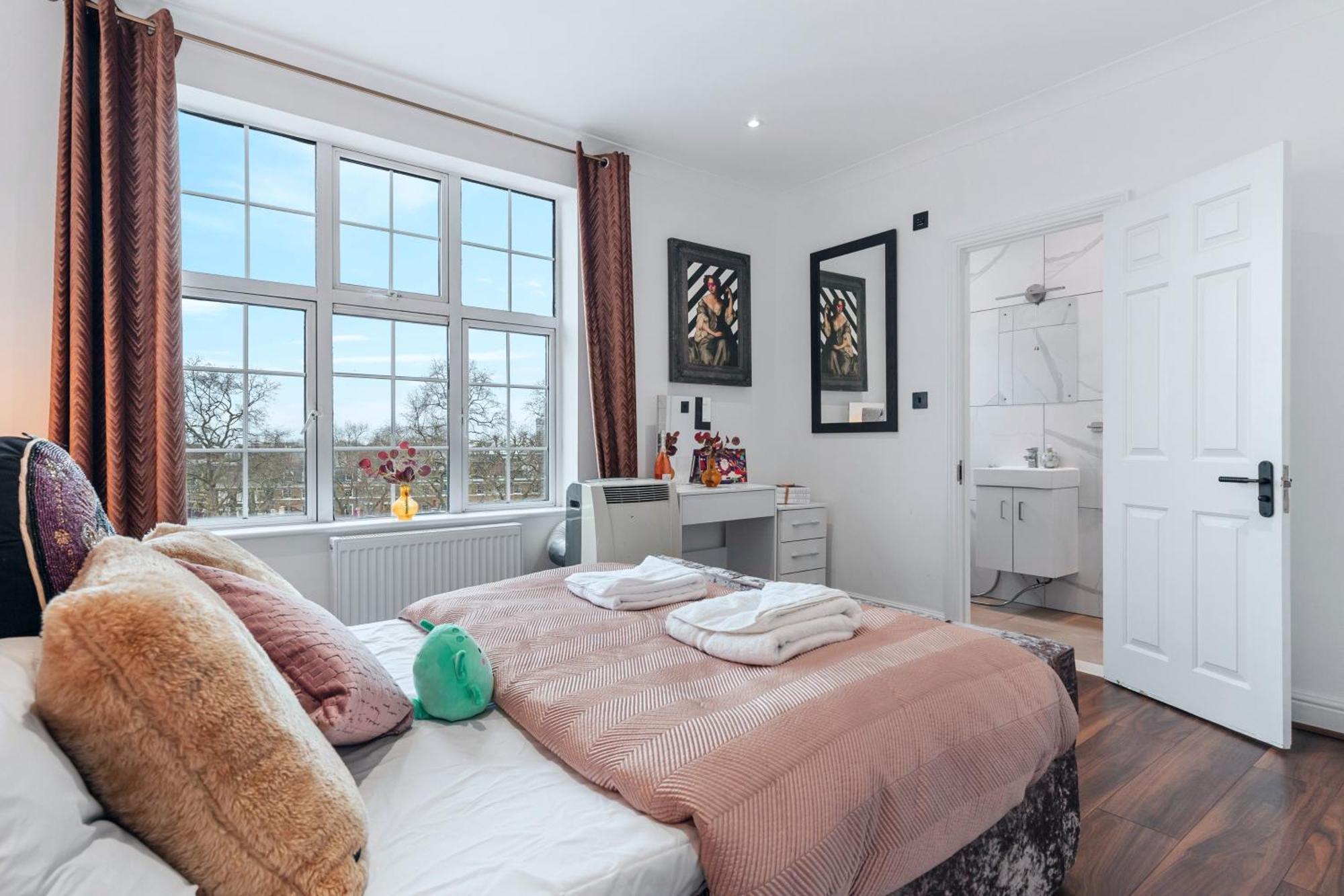 Mayfair Haven Stylish 2 Bed In 65gcm London