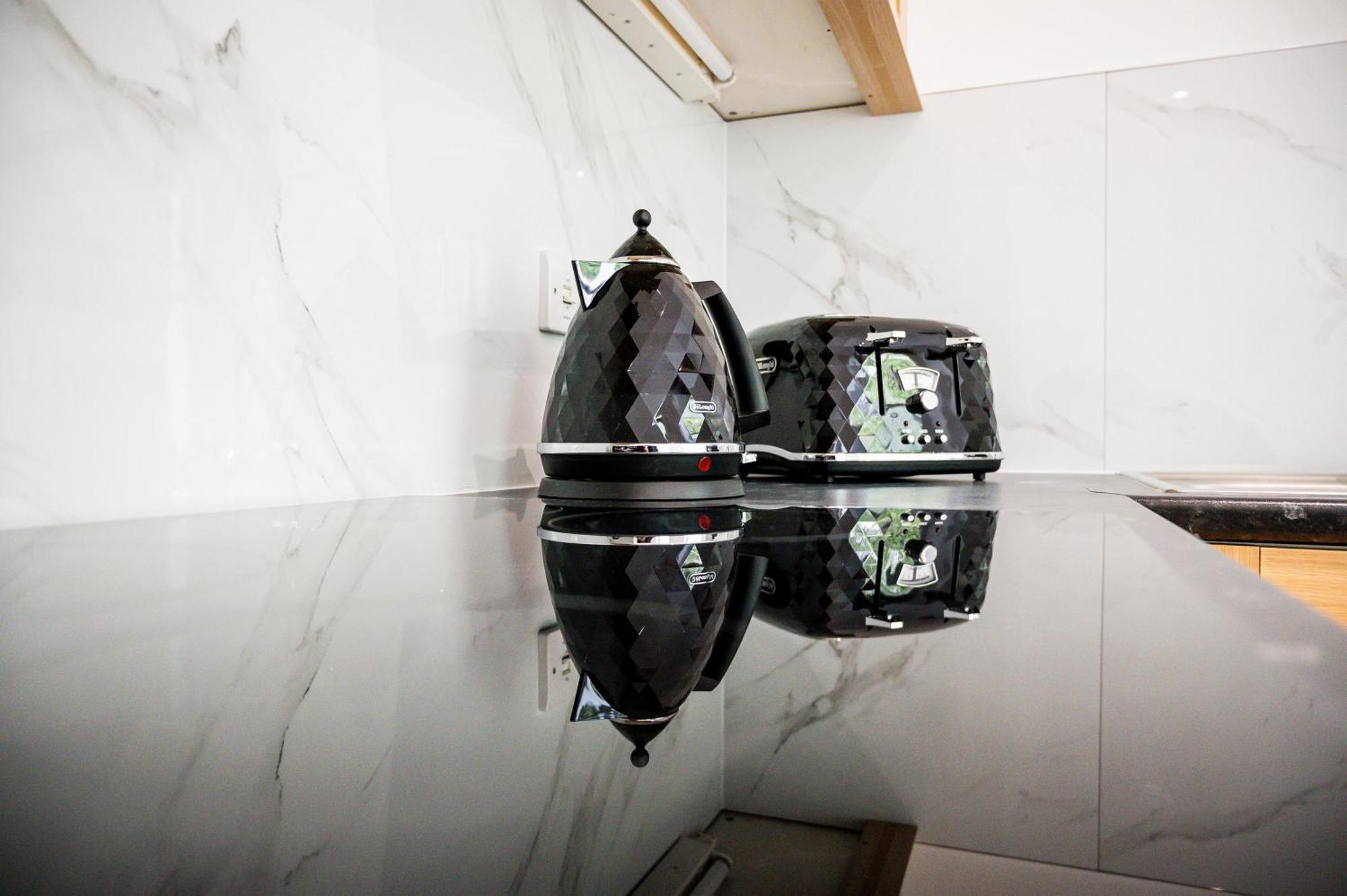 Avari - Gray's Collection * Londres
