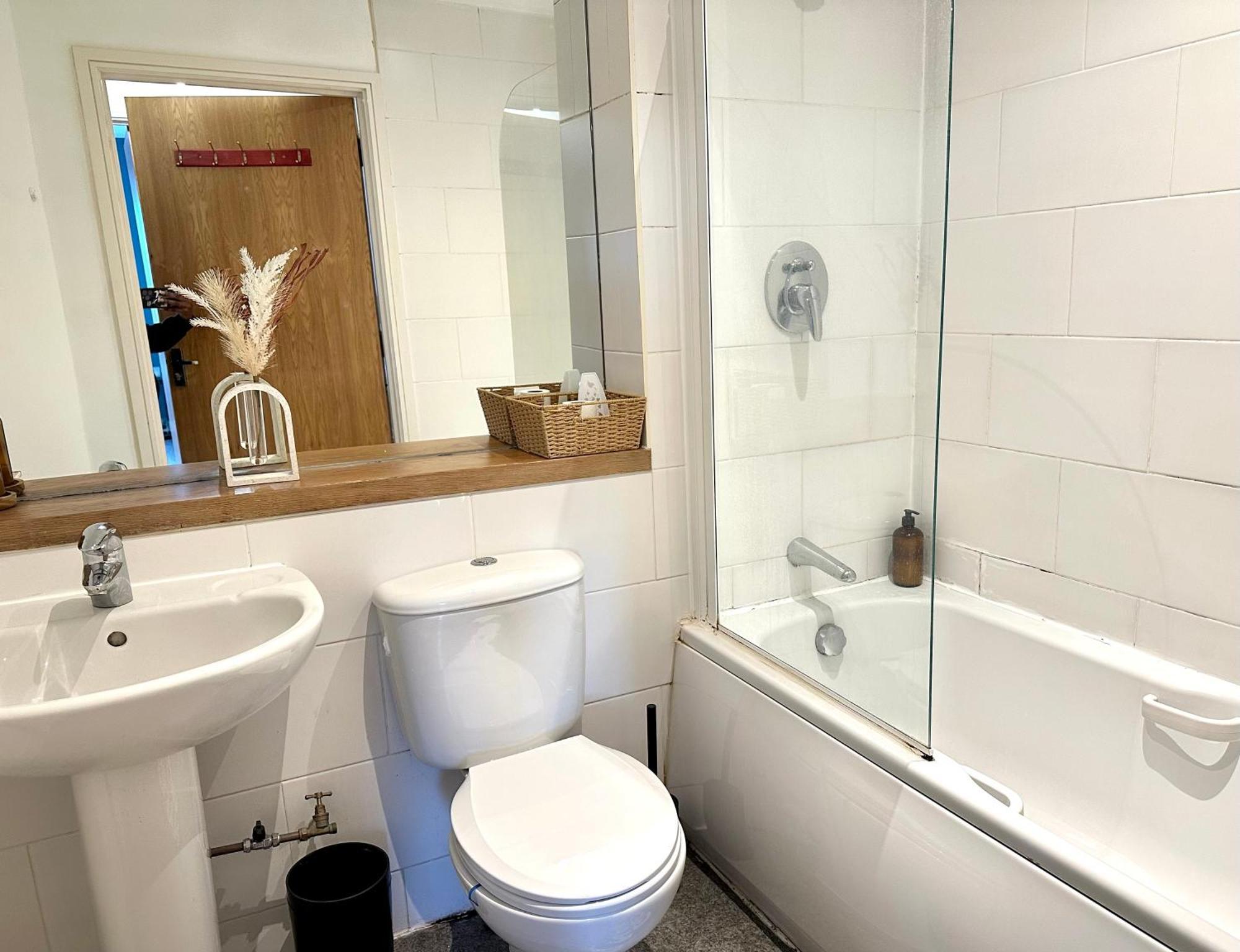 Apartment Starlet - 2 Bedroom Near Central Line