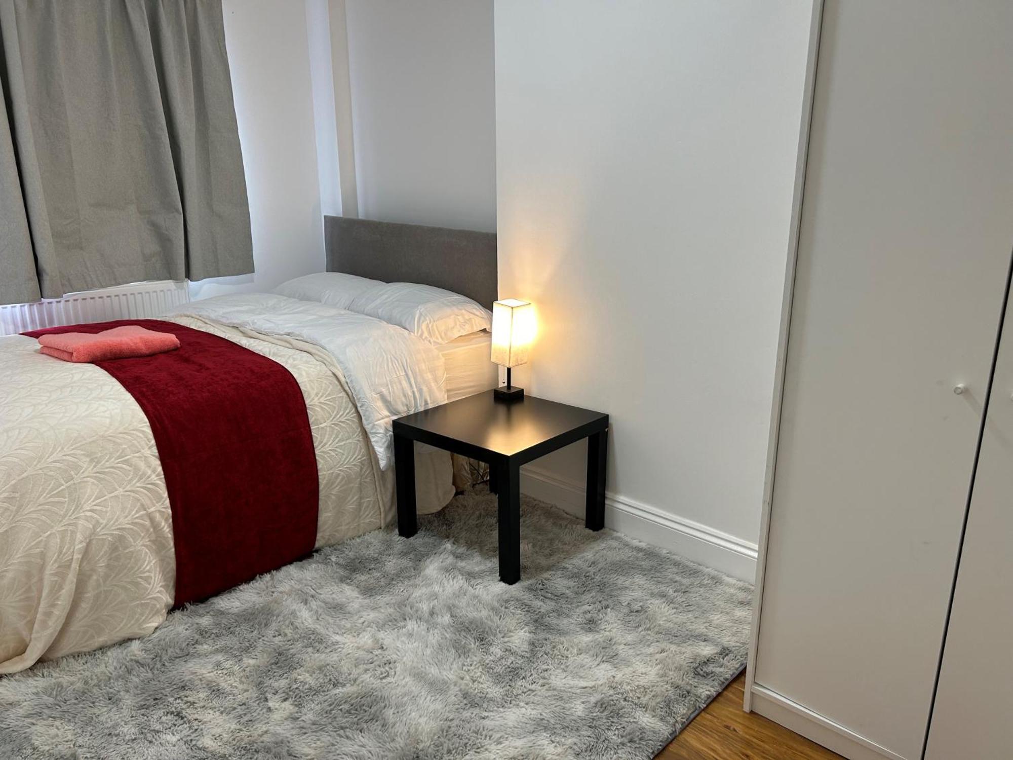 Stepney Guest house *