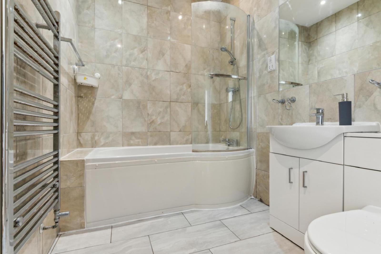 Luxurious 11 Homestay London
