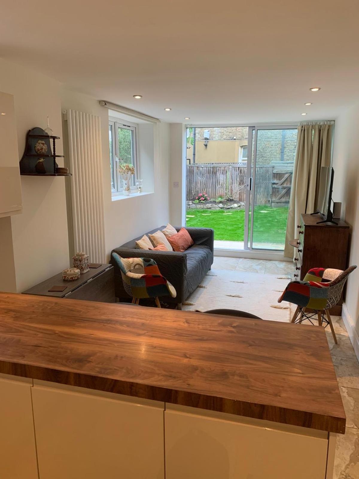 Garden Flat-nice Natural Light *