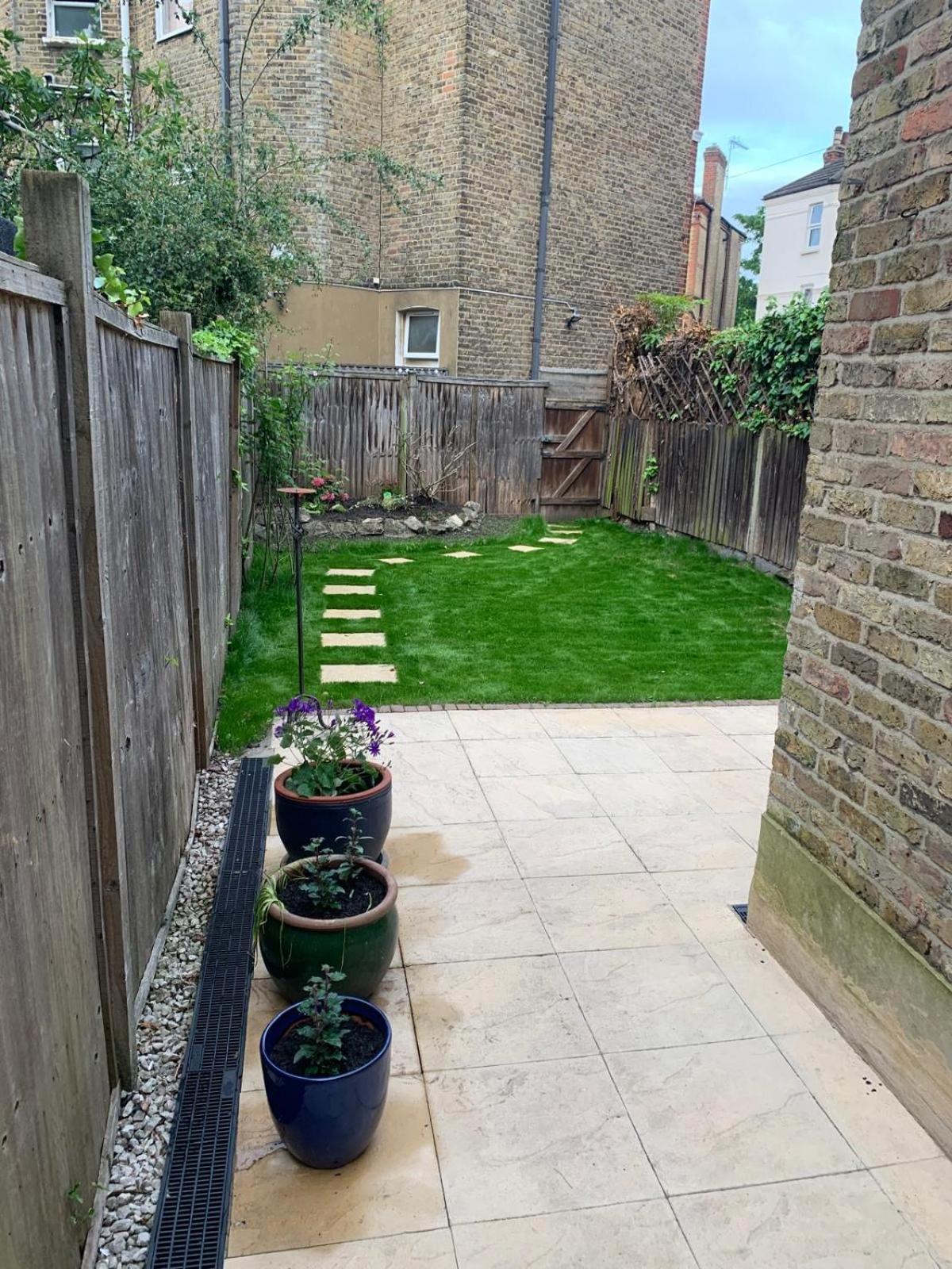 Garden Flat-nice Natural Light