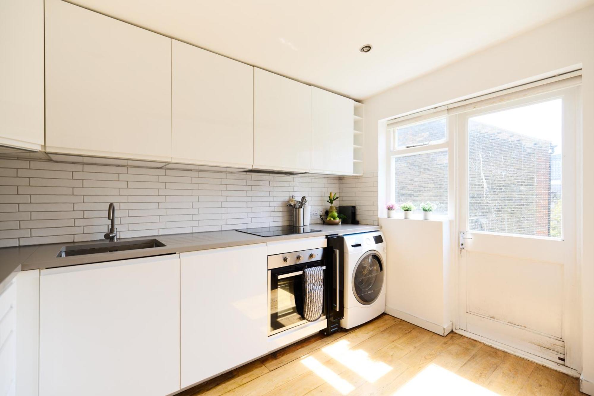 Apartment The Waterlow Park Wonder - Trendy 2bdr With Study And Patio